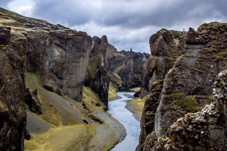Vik: Laki Craters, Fagrifoss, and Canyon Super Jeep Tour Vik: Laki Craters, Fagrifoss, and Canyon 9-16 People
