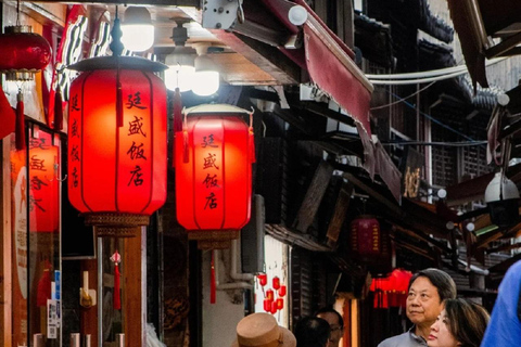 Twilight Zhujiajiao: Scenery, Sunset, and Lantern Lights