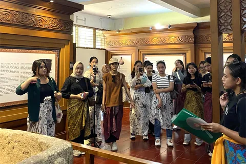 Denpasar: Wycieczka do Muzeum Bali i zabytkowego hotelu Inna Bali