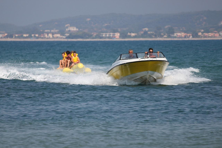 Hurghada: Snorkel, avistamiento de delfines y diversión en banana boat