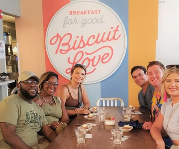 Nashville: The Gulch Walking & Tasting Food Tour