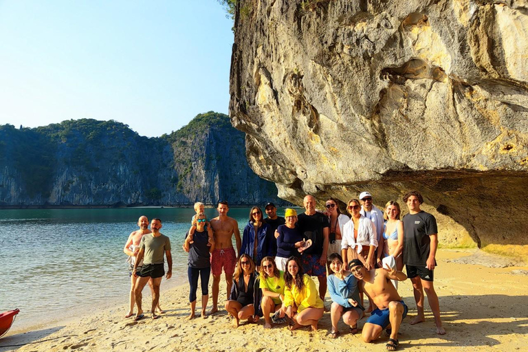 Lan Ha Bay: Full day – Lunch, Kayak, Cave, Biking