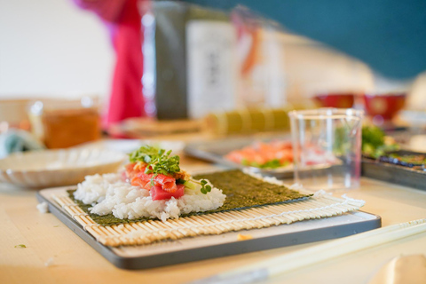 Tokyo : Cours de cuisine de sushi avec dégustation de saké