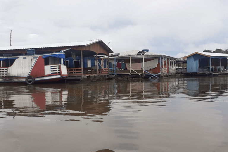 Tour condiviso in motoscafo sul Rio Negro