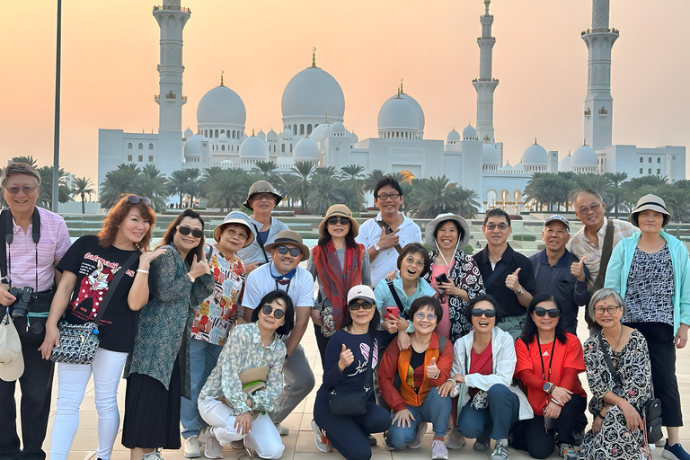 Excursion d&#039;une jounée complète à Abu Dhabi - Grande mosquée, musée du Louvre et plus encoreExcursion d&#039;une journée à Abou Dabi : grande mosquée, musée du Louvre et plus 
