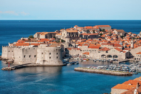 Rundgang durch Dubrovnik von Kotor ausTour mit einem Auto