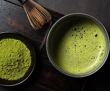 Osaka: Japon Tatlıları ile Matcha Yapımı Deneyimi