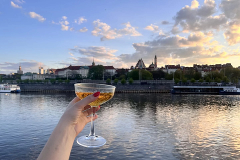 Varsóvia: cruzeiro privado pelo rio com snacks e bebidasVarsóvia: cruzeiro privado no rio com lanches e bebidas