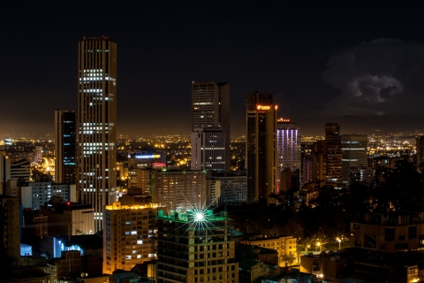 Bogota: Prywatna nocna wycieczka z przewodnikiem z drinkiem