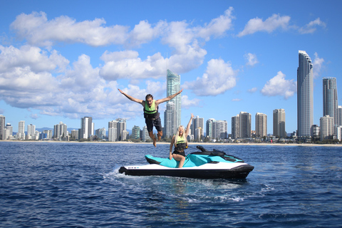 Surfers Paradise: Parasailing and Jet Ski Tour Package Gold Coast: Parasailing and 1 Hour Jet Ski Tour Package