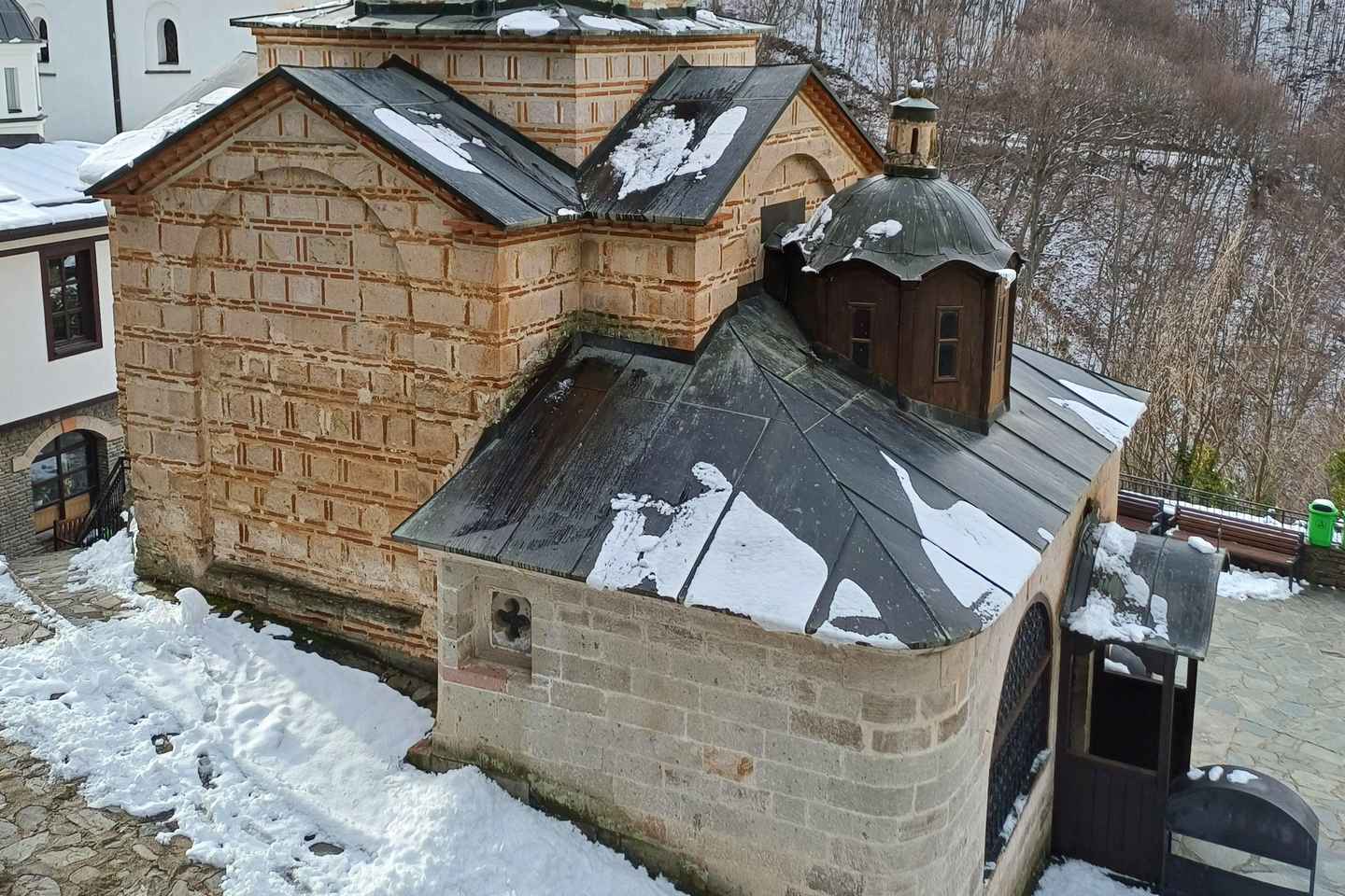 Stutt ferð til Osogovo-klaustursins í Norður-Makedóníu frá Sofíu