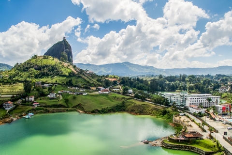 From Medellin: Guatape El Peñol with Boat, Breakfast & Lunch Meeting Point from El Poblado Park