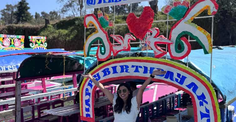 Mexico City: Xochimilco Boat Party with Unlimited Drinks photo 18