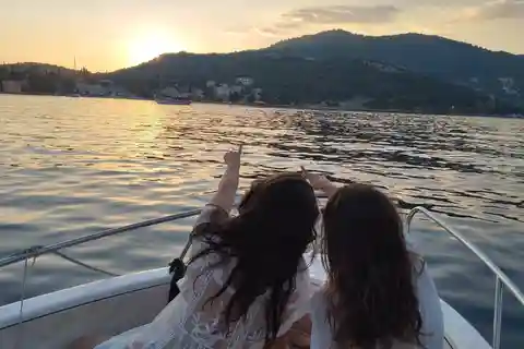 Dubrovnik: Golden hour avkopplande båttur i solnedgången
