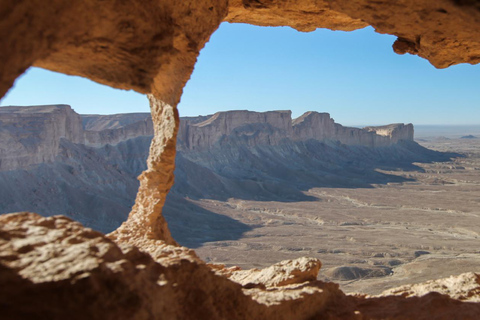 Edge of The World Riyadh und Besuch der Fledermaushöhle mit dem Bus