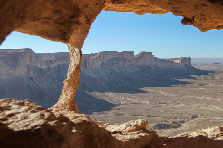 Edge of The World Riyadh und Besuch der Fledermaushöhle mit dem Bus