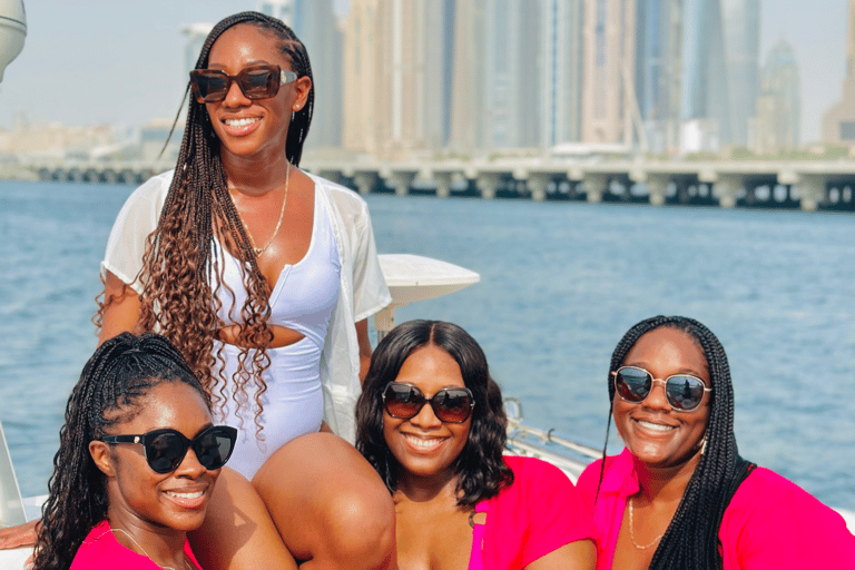 迪拜：私人游艇巡航（可选配美食套餐）3小时游船之旅