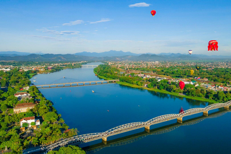 Hue Tagestour Entdecken Sie Hue Imperial &amp; Hai Van PassAbholung und Rücktransfer von Da Nang High Quality Group 12 Pax