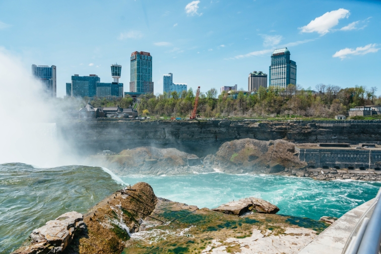 Wodospad Niagara w USA: wycieczka z USA i rejsNiagara: półdniowa wycieczka po stronie amerykańskiej i rejs