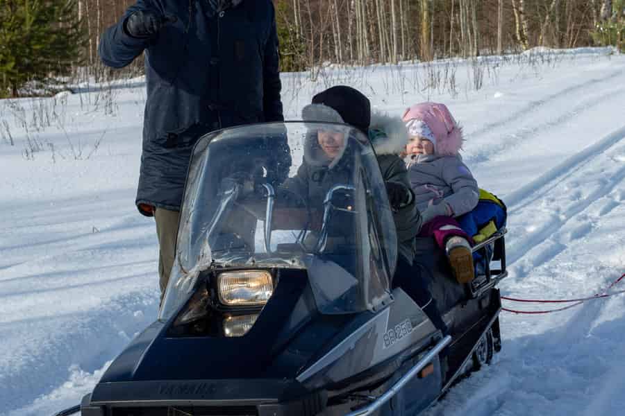 Tallinn: Schneemobil-Abenteuer mit Transfers. Foto: GetYourGuide