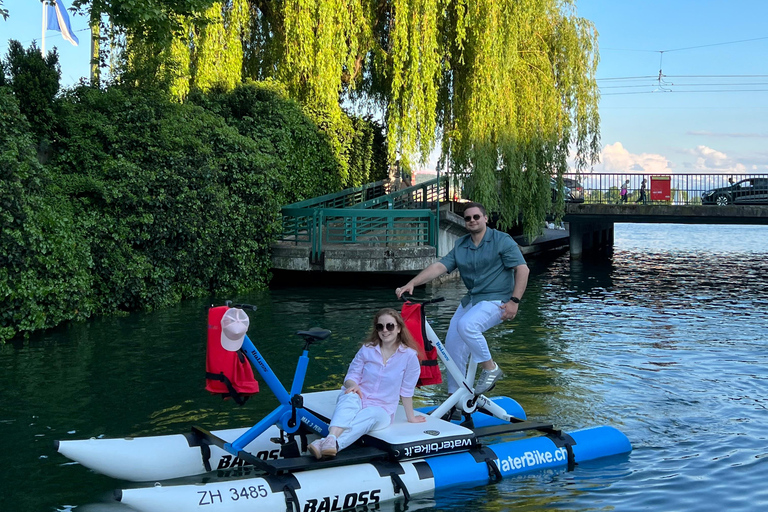 Waterbike op het meer van ZürichWaterfietstocht op het meer van Zürich - Tandem voor de hele dag
