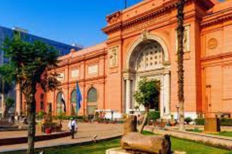 The Egyptian Museum Guided tour (Include Guide, Car, Driver and Entry tickets)