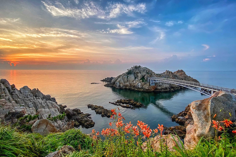 From Busan: 5 Highlights Pohang & Ulsan One Day City Tour Group tour: From Haeundae Station Ex.5