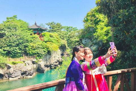 Jeju: Premium Hanbok Experience with Styling & Photo Zone 2 Hours Rental