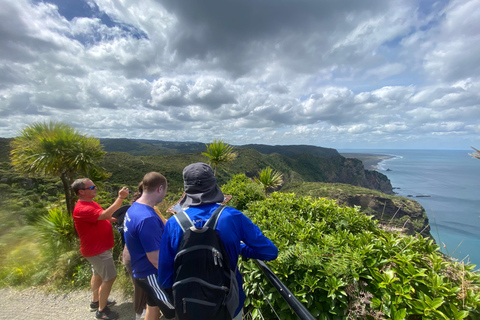 Piha &amp; Karekare - Out of Auckland Private TourPrivate Guided Tour in German