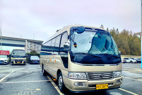 From Shanghai: Zhujiajiao Tour with Boat Ride & Lunch