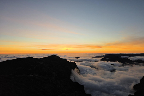 Madeira: Sunset at Pico Arieiro and the Stairway to Heaven Madeira: Sunset at Pico Arieiro and Escadaria do Céu