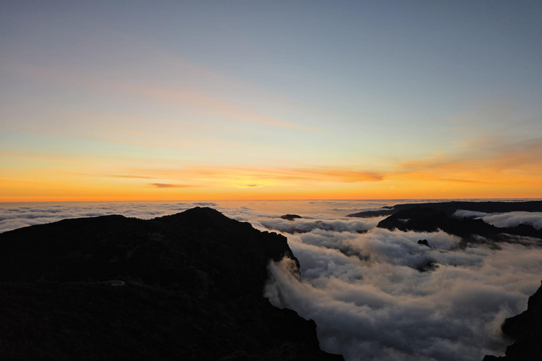 Madeira: Sunset at Pico Arieiro and the Stairway to Heaven Madeira: Sunset at Pico Arieiro and Escadaria do Céu