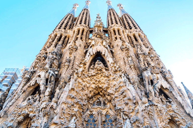 Sagrada Familia The Golden Hour with Skip the line Tickets