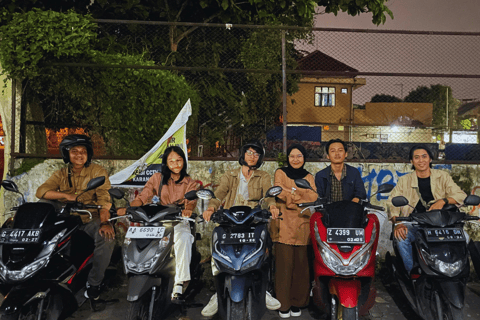 Yogyakarta Scooter Tour & Taste Local Food – Morning/Evening Evening: Explore Culture, Markets, City Vibes & Food Tasting