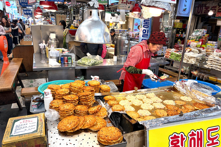 Seoul Quick Bites: Gwangjang Market Family Street Food tour