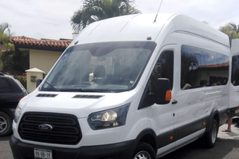 Corredor: Private Airport Roundtrip Transfer