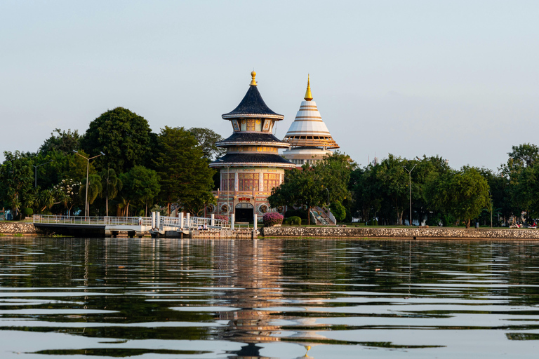 Ayutthaya Temples Private Day Tour from Bangkok Luxury Van for Group up to 9 PAX