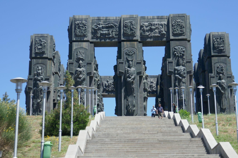 Kutaisi: Private Transfer to Tbilisi with Sightseeing Stops