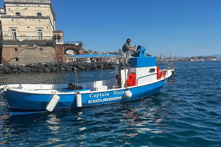 Naples: Posillipo Coast Snorkeling Cruise with Food & Drinks