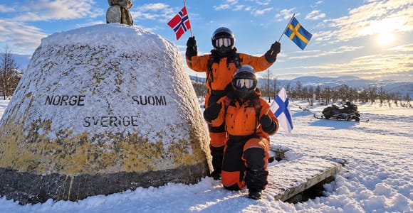Tromsø: 3-Country Border Snowmobile tour & Reindeer sledding