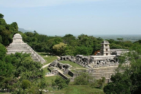 Yacimiento arqueológico de Palenque con Agua Azul y Misol-HaYacimiento arqueológico de Palenque