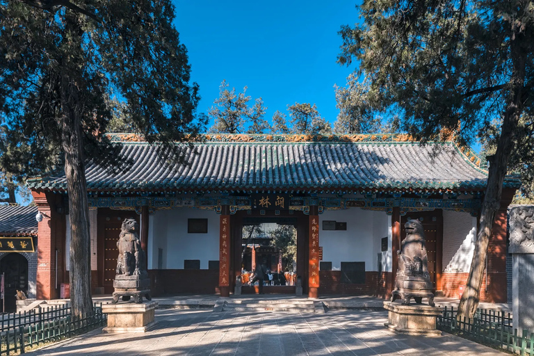 From Zhengzhou: Longmen Grottoes & Guanlin Day Trip Transfer, Entrance Ticket & Chinese-Speaking Guide