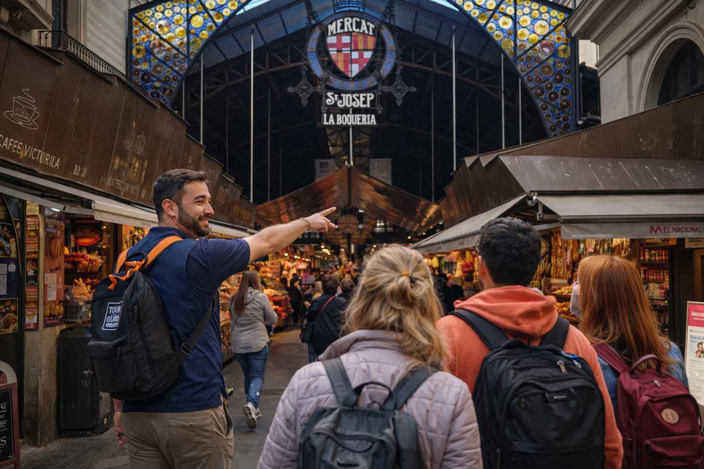 巴塞罗那：漫步蒙锥克城堡与缆车之旅