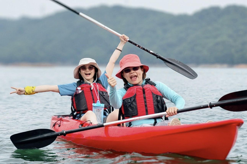 Hangzhou: Qiandao Lake Forest & Kayak Private Day Trip