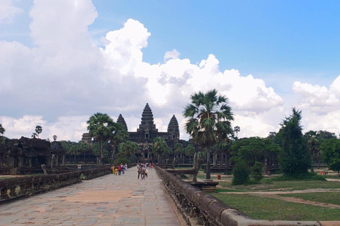 Excursión de tres días con salida del sol en el templo de Angkor Wat