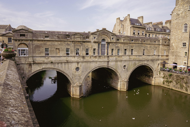 Tour particular de luxo de um dia por Stonehenge e Bath a partir de Oxford