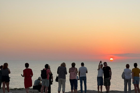 Salalah: Dhofar Mountains Sunset Tour with Coffee & Dates