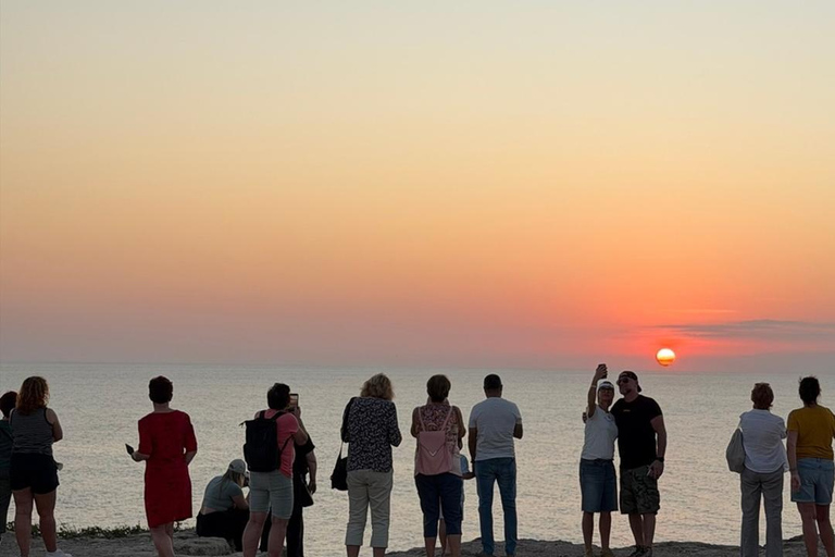 Salalah: Dhofar Mountains Sunset Tour with Coffee & Dates