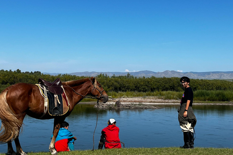 Ulaanbaatar: 4-Day Nomadic Life Experience with Meals 4 Day Nomadic Life Experience In Northern Mongolian