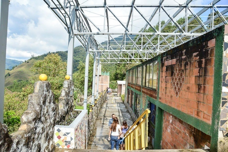 Medellín: Tour auf den Spuren von Pablo EscobarTour ab Treffpunkt